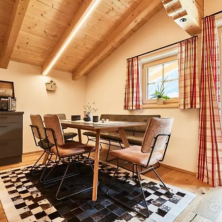 Apartchalet Joerglerhof جيرلوس